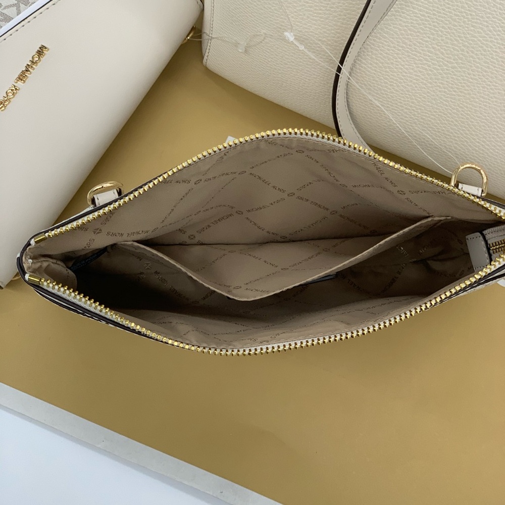 Michael Kors Kimberly LG 3 in 1 Tote Light… - Picture 12 of 16